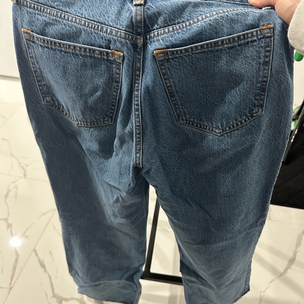 A&F Jean: The Loose High Rise
